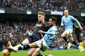 华体会登陆-关于布里斯托尔城再遭失利，埃弗顿主场完胜的信息