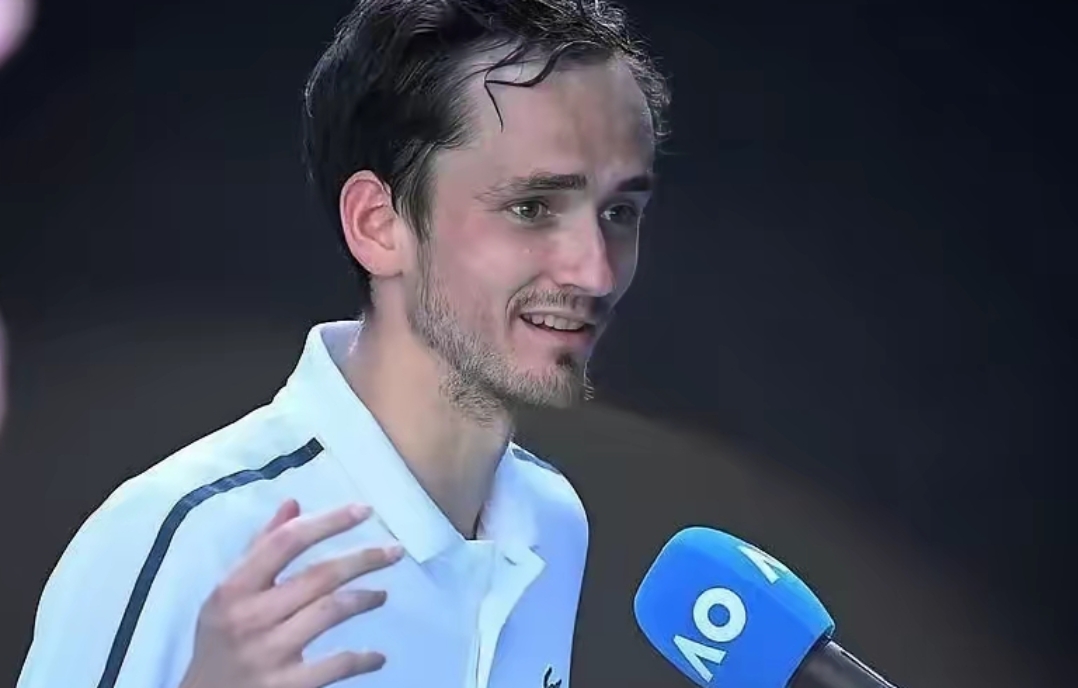 华体会下载-法网险胜温网，梅德韦杰夫刷新纪录  第1张